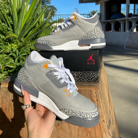 Air Jordan 3 Retro ‘Cool Grey’ (SOLD) - Picture 2 of 6